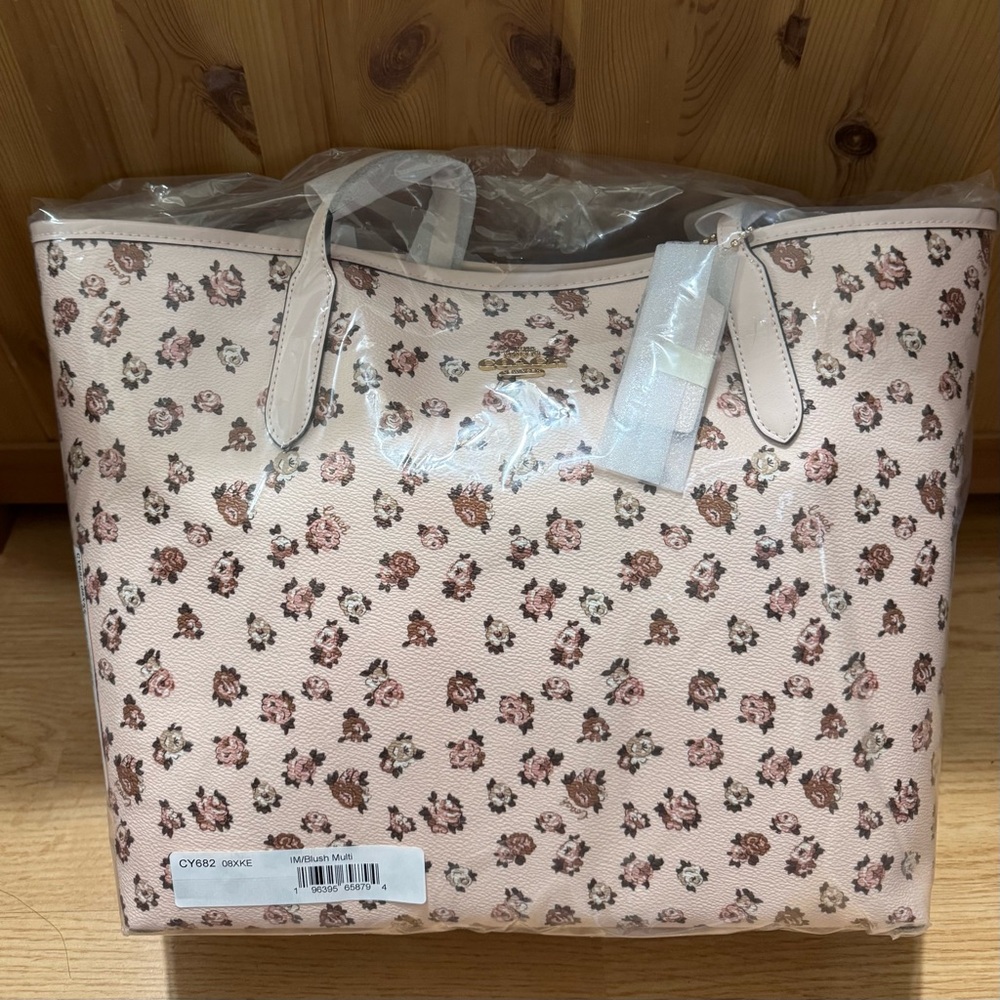 🌸 Coach City Tote Bag With Rose Print